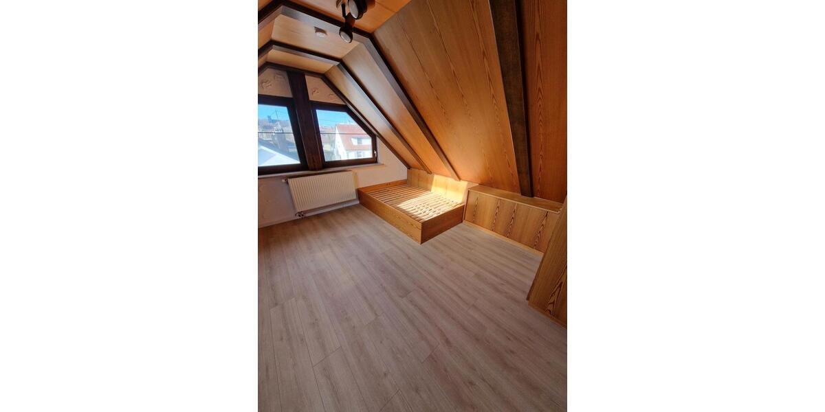 Maisonettenwohnung Fellbach - 4.5 Zimmer, 111 m&sup2;, 1.899&euro; | Angebot:26323354