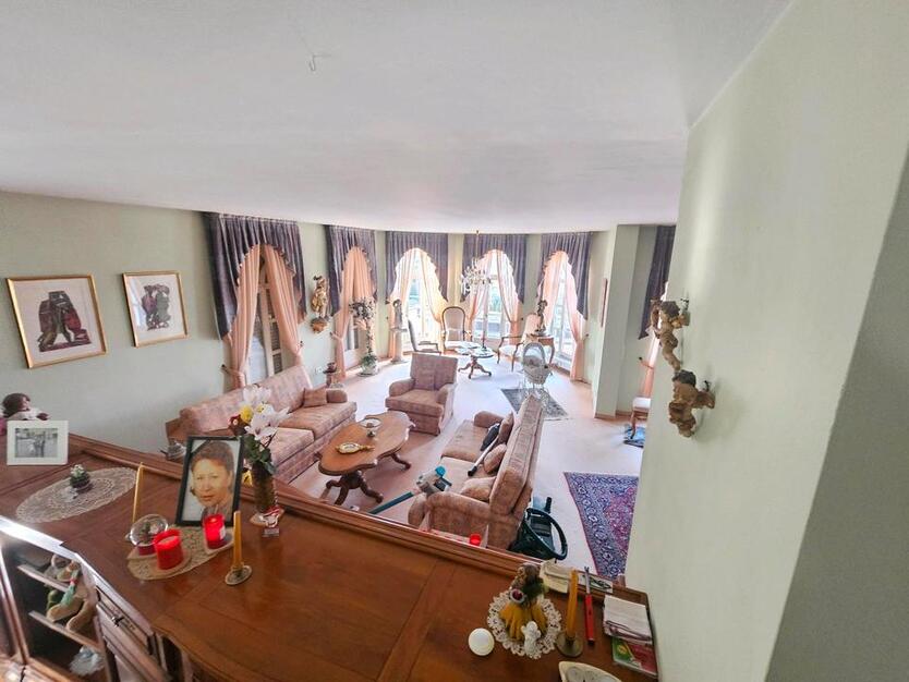 Exklusive Villa mit Pool,Sauna,Wintergarten Traumhaus zu Verkauf