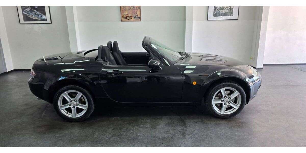 Mazda MX-5 146.000 km 7.990 &euro; Asperg 71679