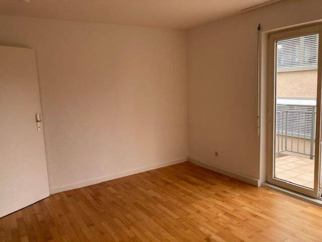 Etagenwohnung Stuttgart Weilimdorf - 3 Zimmer, 75 m&sup2;, 1.035&euro; | Angebot:26388358
