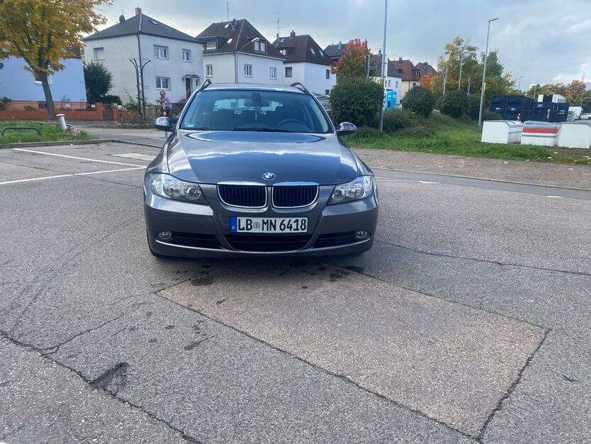 BMW 320 182.840 km 2.650 € Korntal-Münchingen 70825