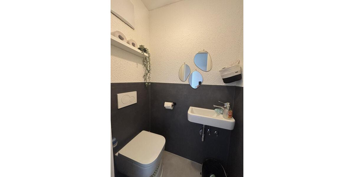 Dachgeschoßwohnung Pleidelsheim - 3 Zimmer, 65 m&sup2;, 840&euro; | Angebot:26477080