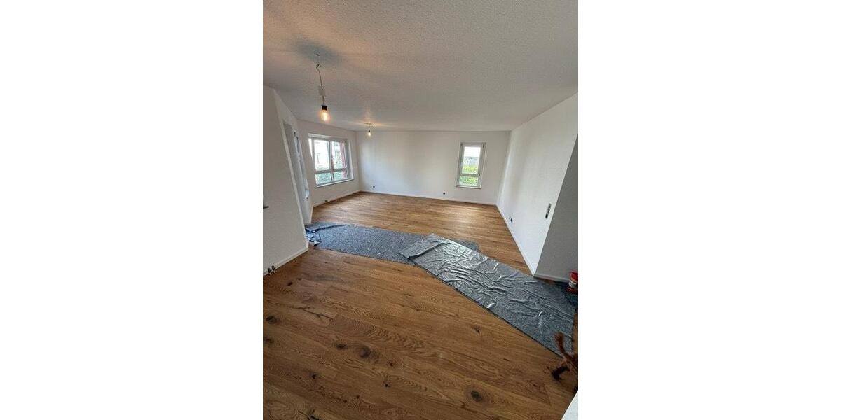 Etagenwohnung Böblingen - 3 Zimmer, 80 m&sup2;, 1.750&euro; | Angebot:26247561
