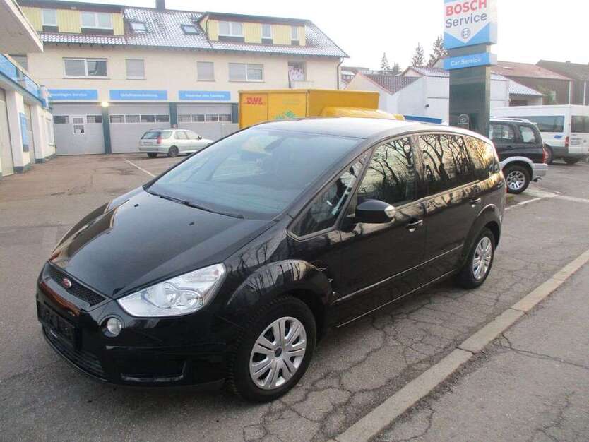 Ford S-Max 141.500 km 5.999 € Böblingen 71032