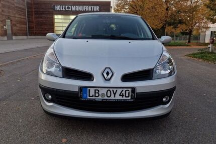 Renault Clio 143.000 km 2.400 € Markgröningen 71706