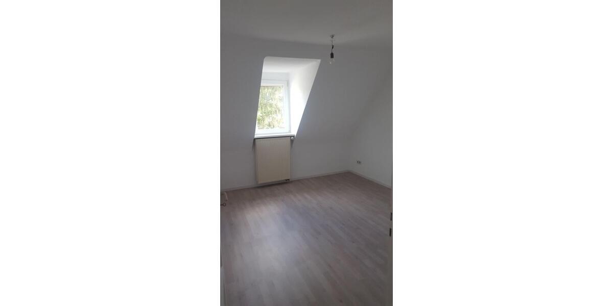 Dachgeschoßwohnung Stuttgart Stuttgart-Ost - 2 Zimmer, 35 m&sup2;, 650&euro; | Angebot:25163231