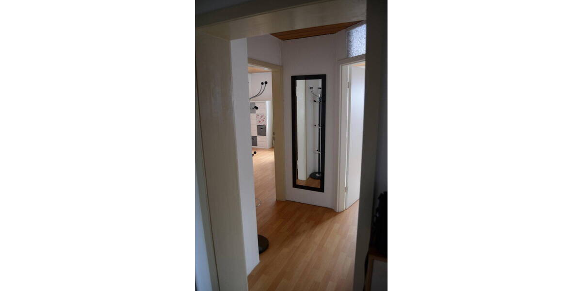 Etagenwohnung Stuttgart Zuffenhausen - 3 Zimmer, 62 m&sup2;, 270.000&euro; | Angebot:26699023