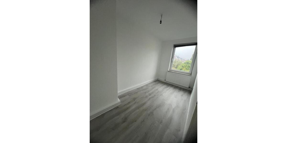 Etagenwohnung Stuttgart Degerloch - 3 Zimmer, 70 m&sup2;, 1.100&euro; | Angebot:26350163