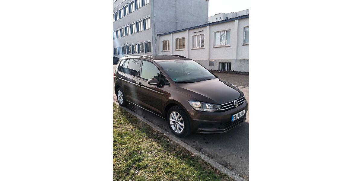 VW Touran 139.001 km 15.000 &euro; Leinfelden-Echterdingen 70771