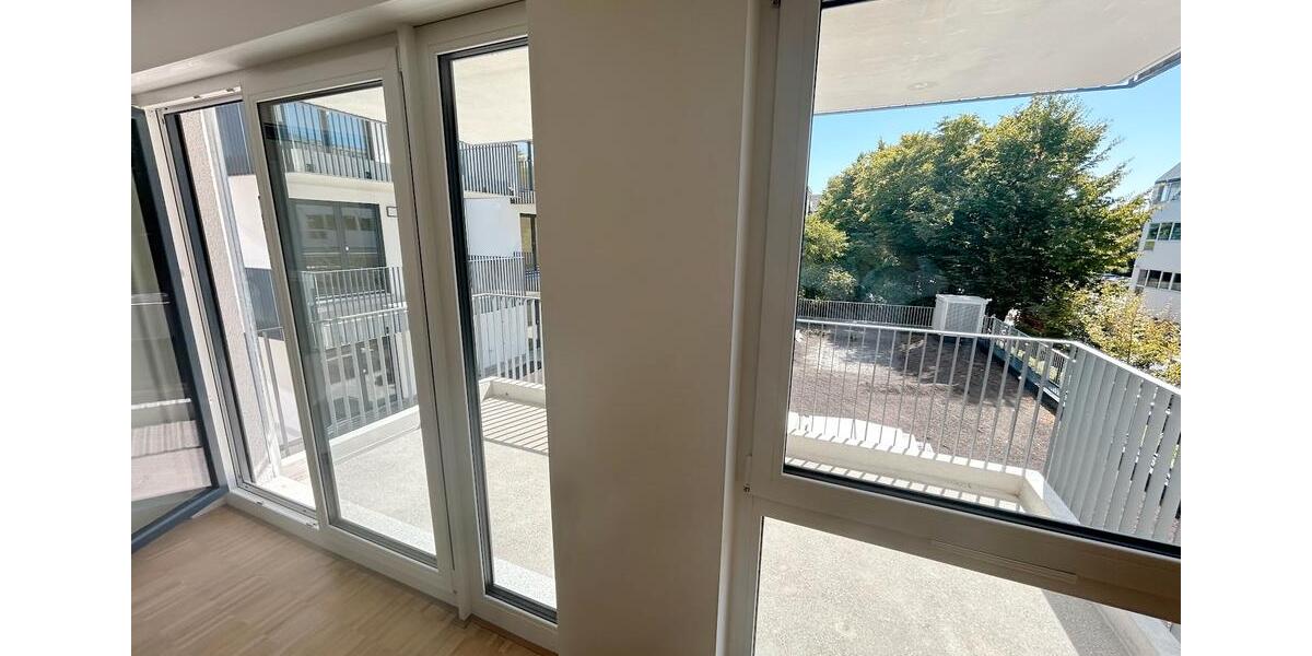 Terrassenwohnung Stuttgart Luginsland - 4 Zimmer, 100 m&sup2;, 1.650&euro; | Angebot:26263040