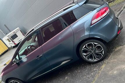 Renault Clio 47.000 km 9.350 &euro; Stuttgart 70327