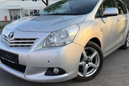 Toyota Verso 300.000 km 2.490 &euro; MÖGLINGEN 71696