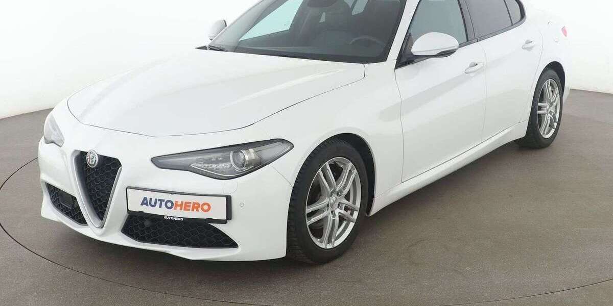Alfa Romeo Giulia 100.407 km 17.390 € Stuttgart 70195