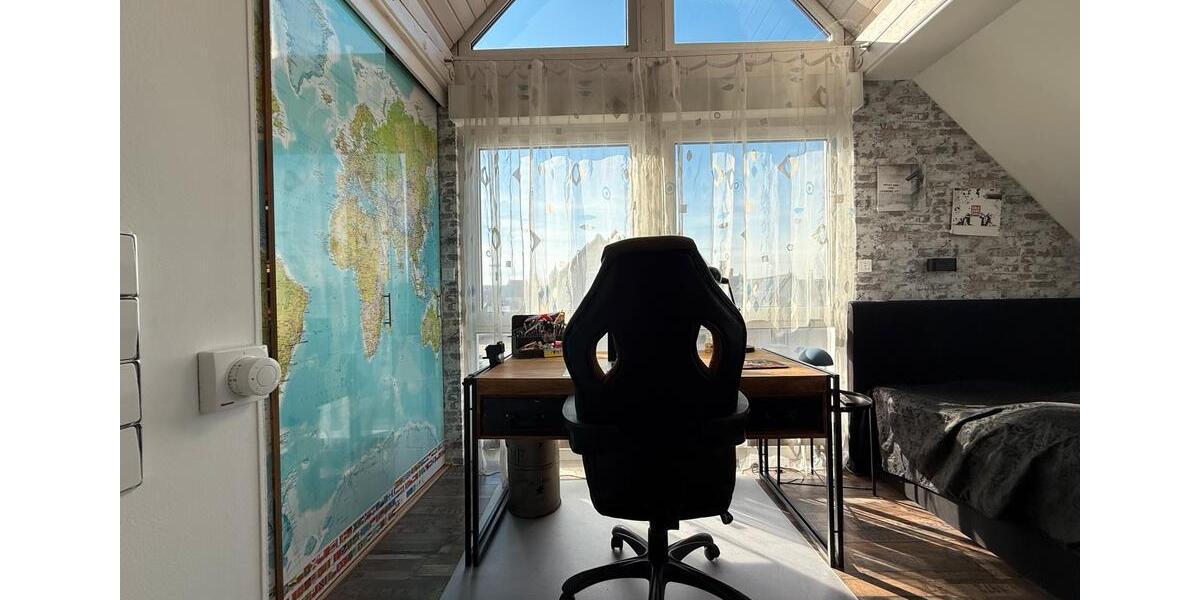 Dachgeschoßwohnung Markgröningen - 4 Zimmer, 85 m&sup2;, 379.000&euro; | Angebot:23473045