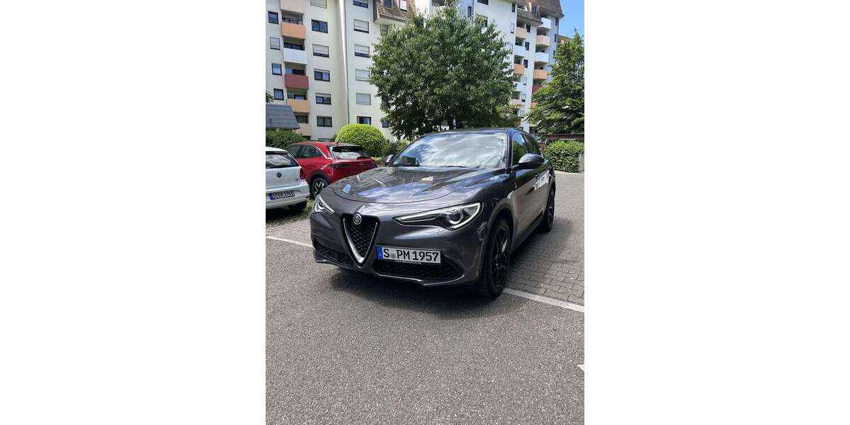 Alfa Romeo Stelvio 54.800 km 30.200 &euro; Stuttgart, Landeshauptstadt 70374