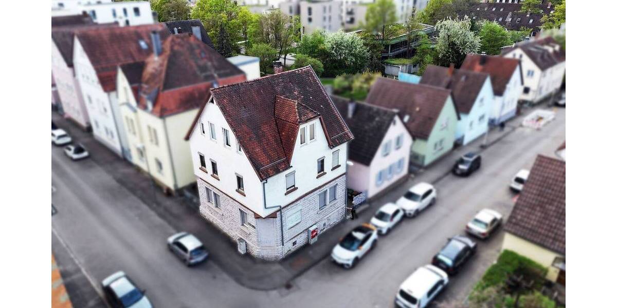 Mehrfamilienhaus, Wohnhaus Stuttgart Zuffenhausen - 8 Zimmer, 176 m&sup2;, 547.000&euro; | Angebot:26684039