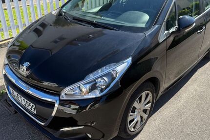 Peugeot 208 55.000 km 5.190 &euro; Stuttgart 70178