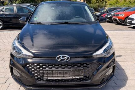 Hyundai i20 75.000 km 8.999 &euro; Stuttgart 70376