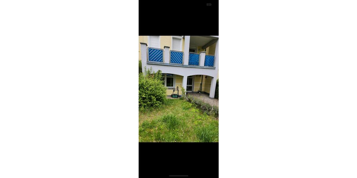 Erdgeschoßwohnung Esslingen am Neckar Pliensauvorstadt - 2.5 Zimmer, 60 m&sup2;, 950&euro; | Angebot:26256424