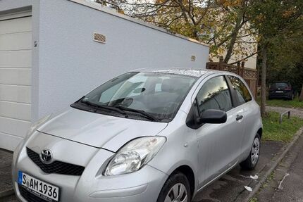 Toyota Yaris 145.175 km 2.800 € Stuttgart 70437
