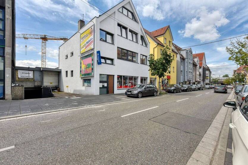 +++ Ein, zwei oder drei Büroräume in einer Bürogemeinschaft auf der Haupt-Einkaufsstraße - 1.OG - 3m Raumhöhe - TG mö...