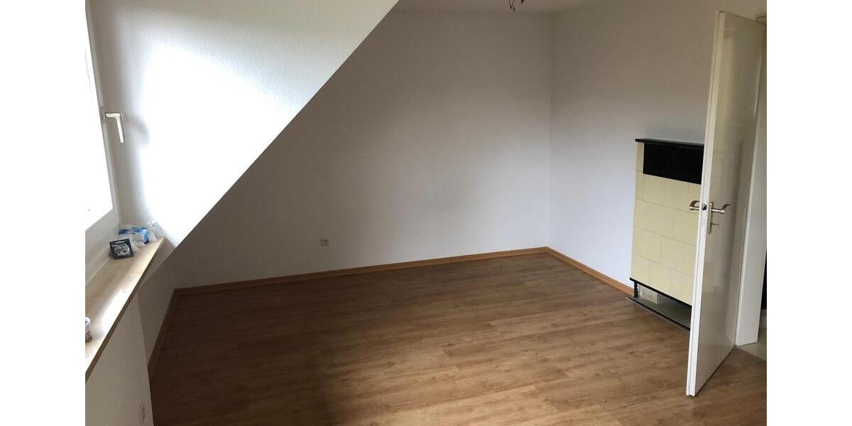 Dachgeschoßwohnung Esslingen am Neckar Brühl - 2 Zimmer, 37 m&sup2;, 151.000&euro; | Angebot:26224531
