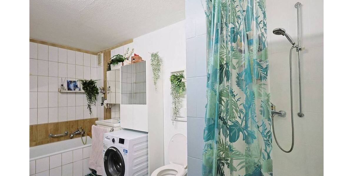 Etagenwohnung Leonberg - 3 Zimmer, 93 m&sup2;, 990&euro; | Angebot:26377735