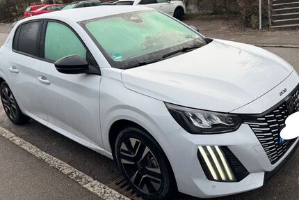 Peugeot 208 7.500 km 22.998 &euro; Böblingen 71032