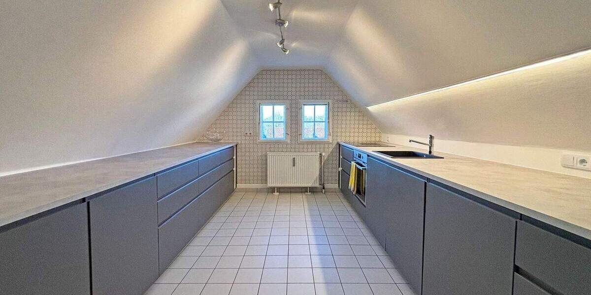 Etagenwohnung Stuttgart Sonnenberg - 4 Zimmer, 108 m&sup2;, 2.150&euro; | Angebot:25215153