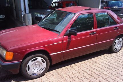 Mercedes-Benz 190 181.500 km 1.999 &euro; Kernen i.R. 71394