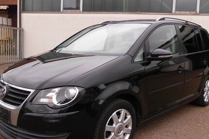 VW Touran 220.000 km 2.790 &euro; Kirchheim unter Teck 73230