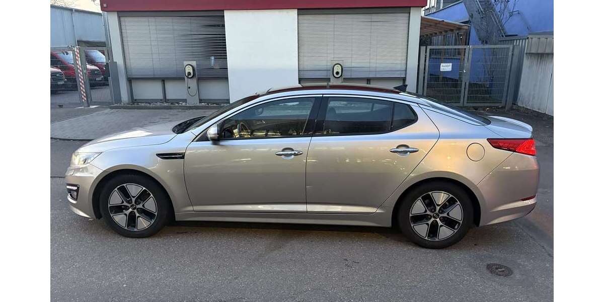 Kia Optima 128.334 km 10.000 &euro; Stuttgart 70469