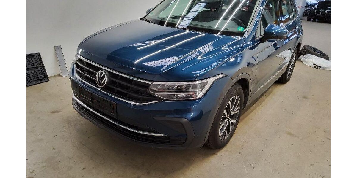VW Tiguan 116.775 km 24.990 € Weinstadt 71384