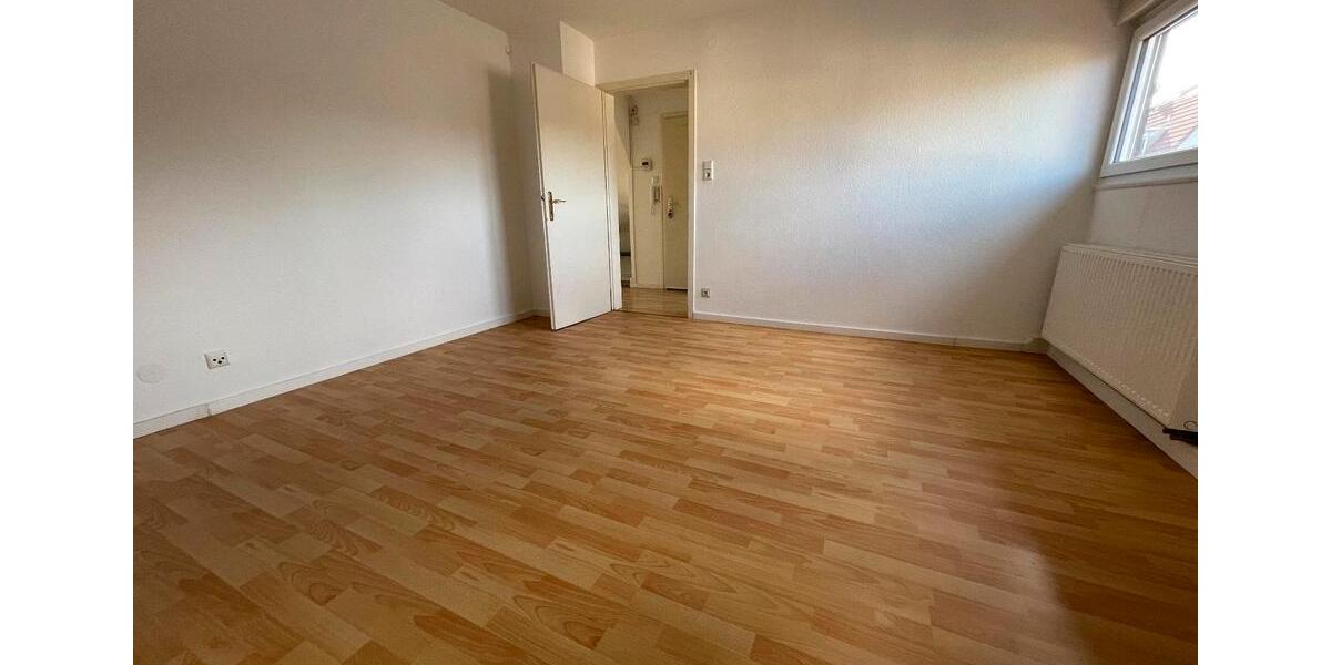 Schöne, helle, ruhige 3 Zimmer Wohnung in Stuttgart Zuffenhausen 3 zimmer