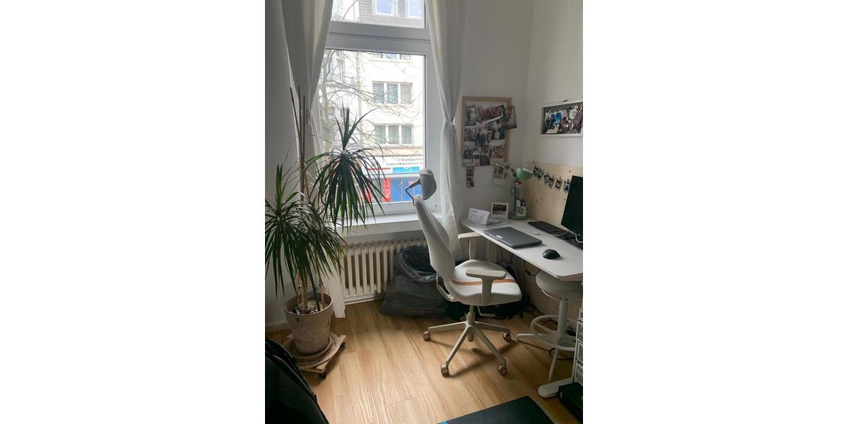 Schöne 3 Zimmer Wohnung zentral in Ehrenfeld mit Terrasse zimmer