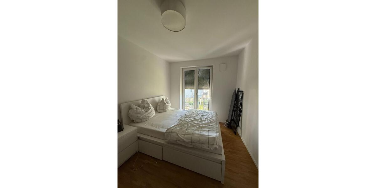 Etagenwohnung Stuttgart Neuwirtshaus - 2.5 Zimmer, 40 m&sup2;, 950&euro; | Angebot:26373766