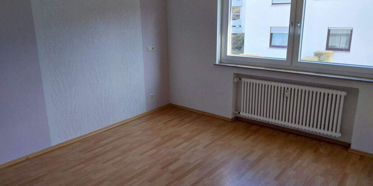 Etagenwohnung Stuttgart Hofen - 2 Zimmer, 61 m&sup2;, 235.000&euro; | Angebot:24657186