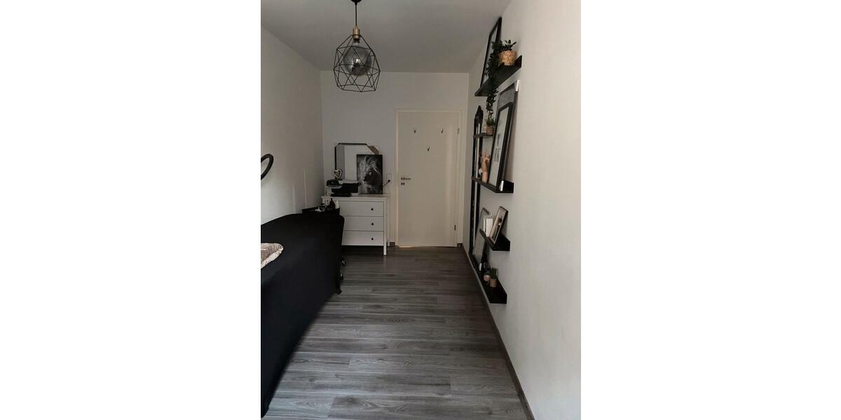 Etagenwohnung Besigheim - 4 Zimmer, 98 m&sup2;, 400.000&euro; | Angebot:26351151