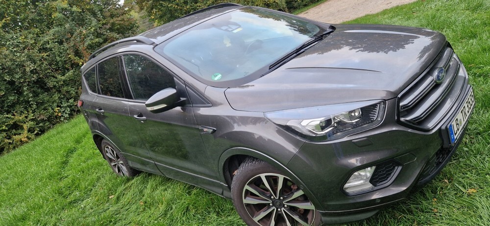 Ford Kuga 111.500 km 17.000 € Steinheim an der Murr 71711