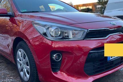 Kia Rio 43.500 km 9.800 &euro; Böblingen 71034