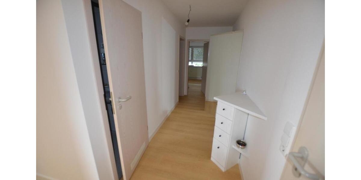 Etagenwohnung Filderstadt - 3 Zimmer, 81 m&sup2;, 1.050&euro; | Angebot:26235874
