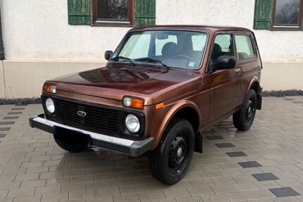 Lada Niva 81.252 km 2.000 &euro; Schorndorf 73614