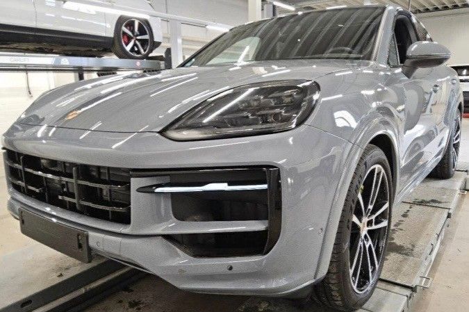 Porsche Cayenne 38.950 km 113.888 &euro; Stuttgart 70499