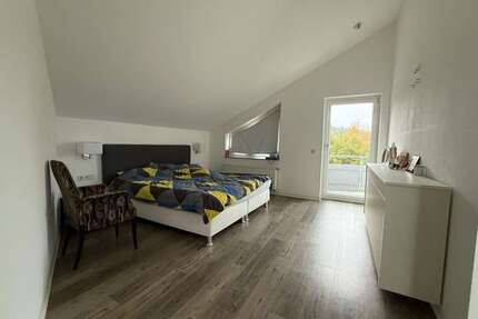 Haus zum Mieten in Großbottwar 2.700 € 233.29 m² 5.5 zimmer