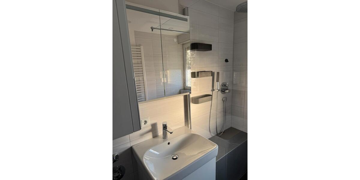 Etagenwohnung Böblingen - 4 Zimmer, 80 m&sup2;, 1.550&euro; | Angebot:26409986