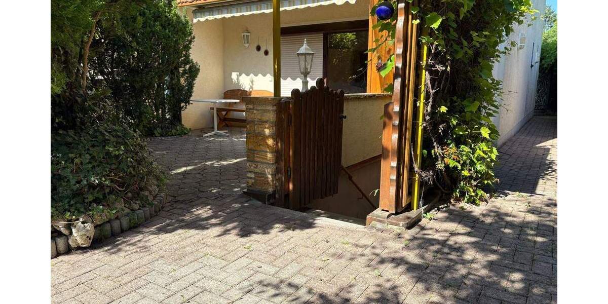 Reihenendhaus Reutlingen Orschel-Hagen - 4 Zimmer, 92 m&sup2;, 375.000&euro; | Angebot:25748645