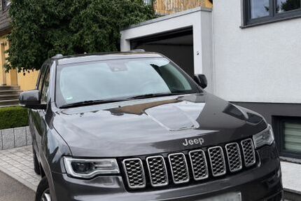 Jeep Grand Cherokee 106.486 km 28.000 &euro; Erligheim 74391