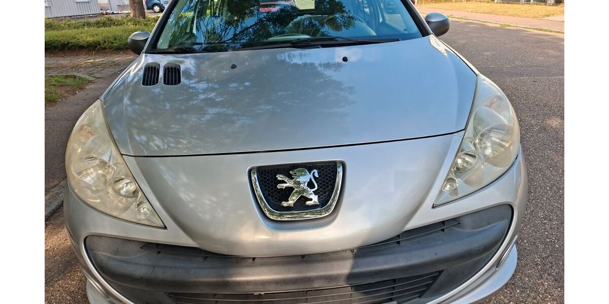 Peugeot 206 80.060 km 2.400 &euro; Fellbach 70736