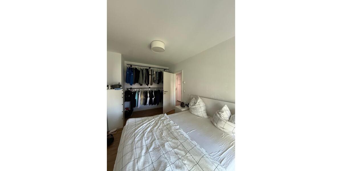 Etagenwohnung Stuttgart Neuwirtshaus - 2.5 Zimmer, 40 m&sup2;, 950&euro; | Angebot:26373766