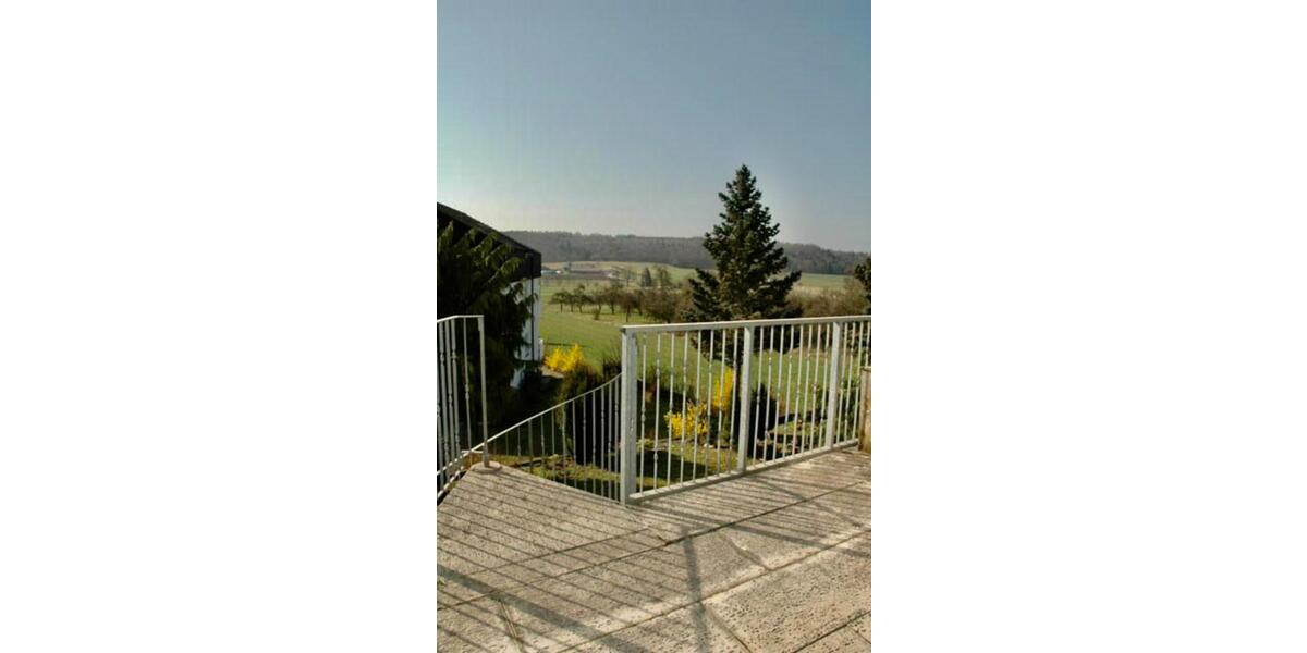 Looking for a House near Stuttgart? Schönes Reihenmittelhaus 6 zimmer